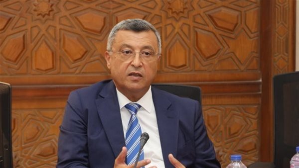 أسامة كمال : فنزويلا تمتلك أكبر احتياطي نفطي عالميًا.. وأي تحرك ضدها لن يهز سوق النفط